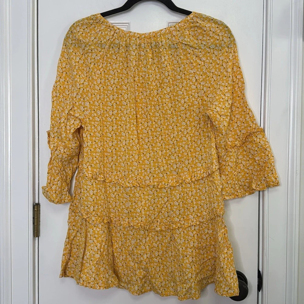 beachlunchlounge golden yellow 3/4 sleeve tiered blouse - Picture 7 of 7